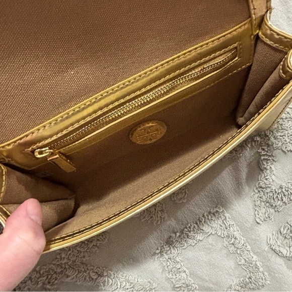 Tory Burch Perforated Logo Metallic Gold Leather Clutch Crossbody - Picture 10 of 16